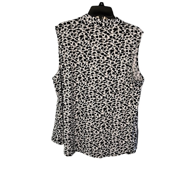 Blue Mood Women’s Sleeveless Blouse - Picture 2 of 5